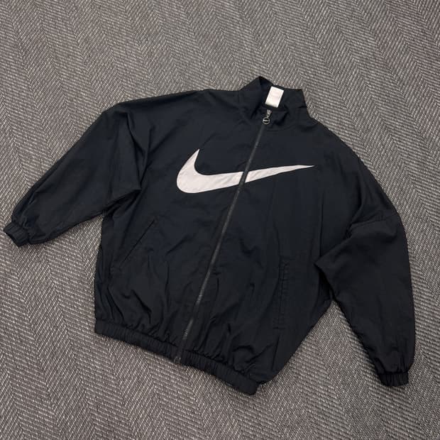 나이키 빅 스우시 윈드브레이커