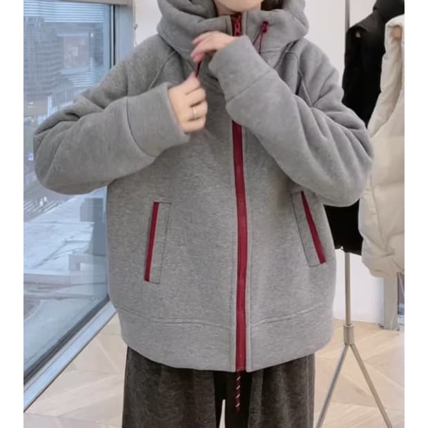 배색 후드 집업 점퍼