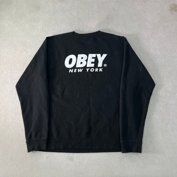 100 오베이 백로고 맨투맨