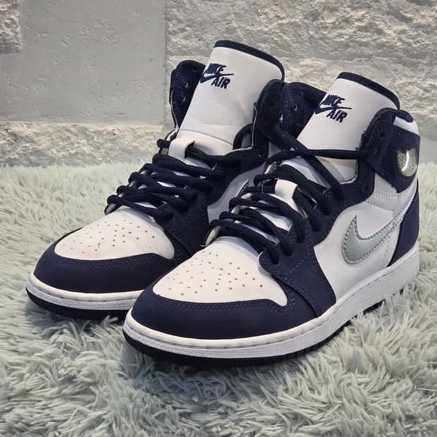 4q-6:나이키 에어 조던 1 하이 OG 미드나잇 네이비 (23.5cm)