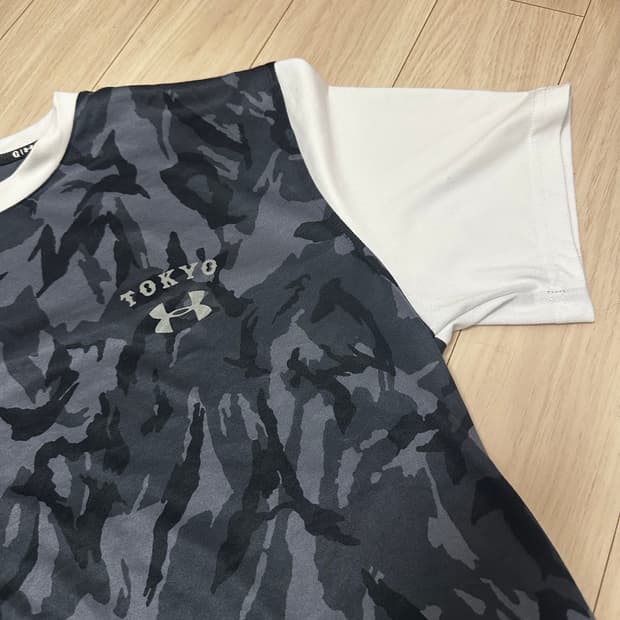 언더아머 카모 반팔