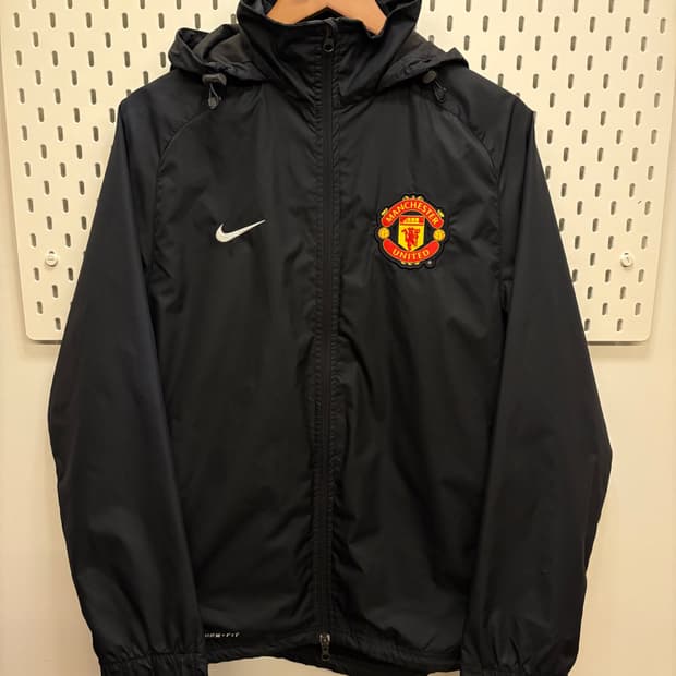 나이키 맨유 바람막이