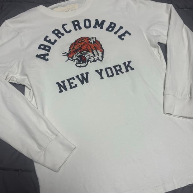 아베크롬비 호랑이 롱슬리브