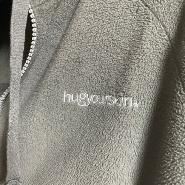 허그유어스킨 드로우 스트링 플리스 차콜