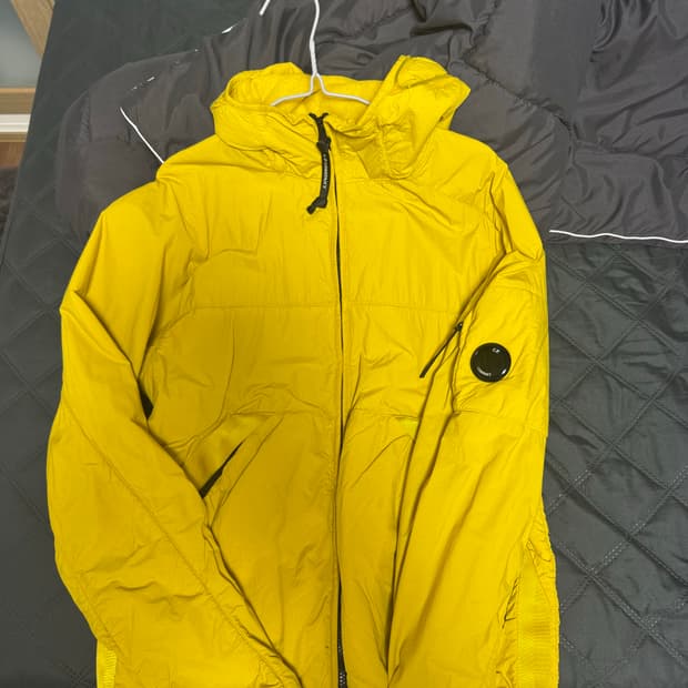 Cp컴퍼니 바람막이