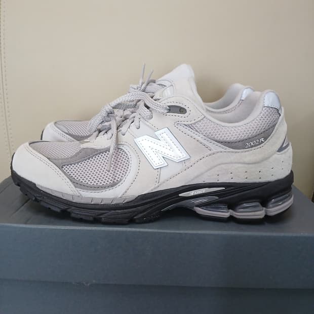 뉴발란스 2002 260