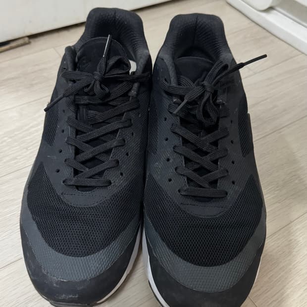 나이키 에어맥스 BW 블랙화이트 295