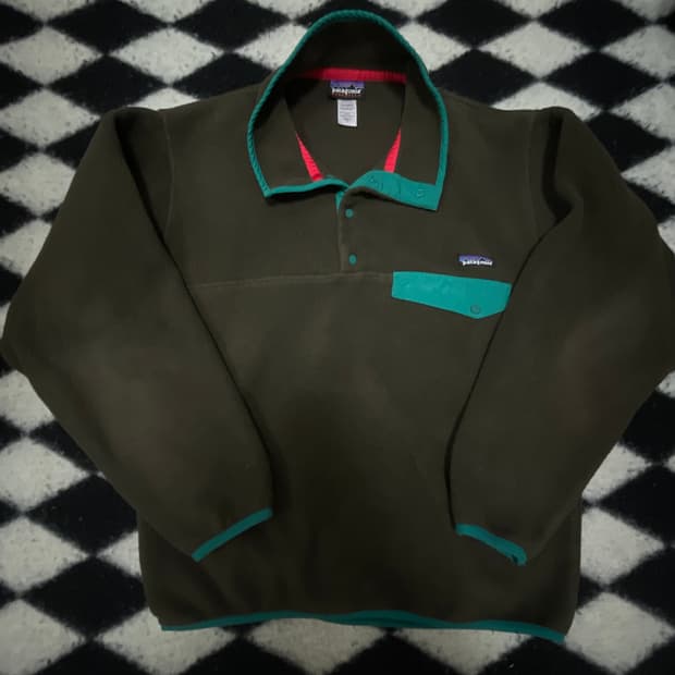 Patagonia 신칠라 브라운&그린