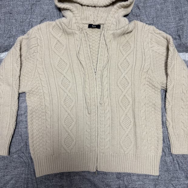 이지오 니트후드집업