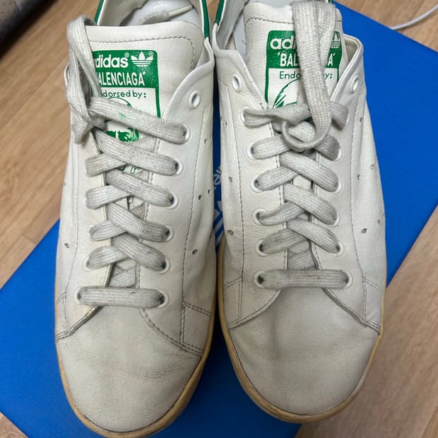 발렌시아가 스탠스미스