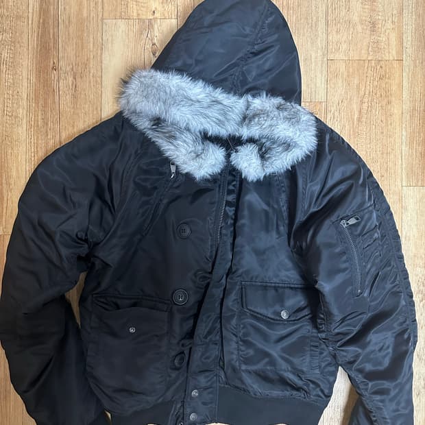 아캄 Hooded Fur MA-1 패딩 블랙 2사이즈