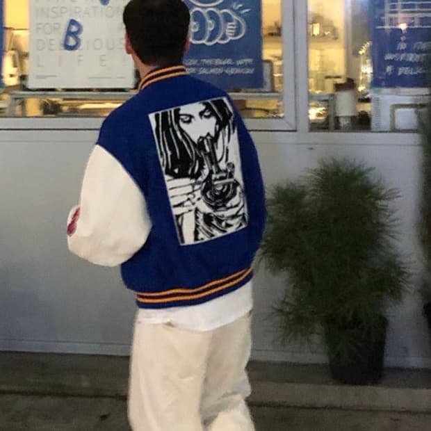 슈프림 히스테릭글래머 바시티