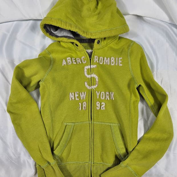 아베크롬비후드집업딱불핏