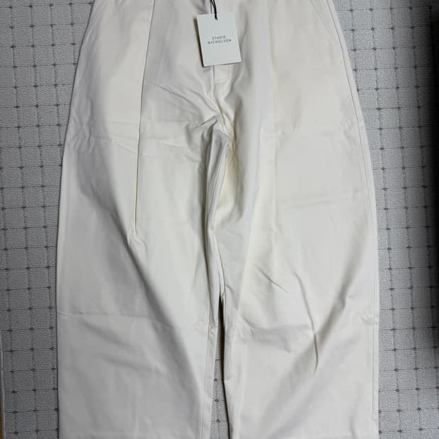 스튜디오니콜슨 소르테 팬츠 크림 L 새상품