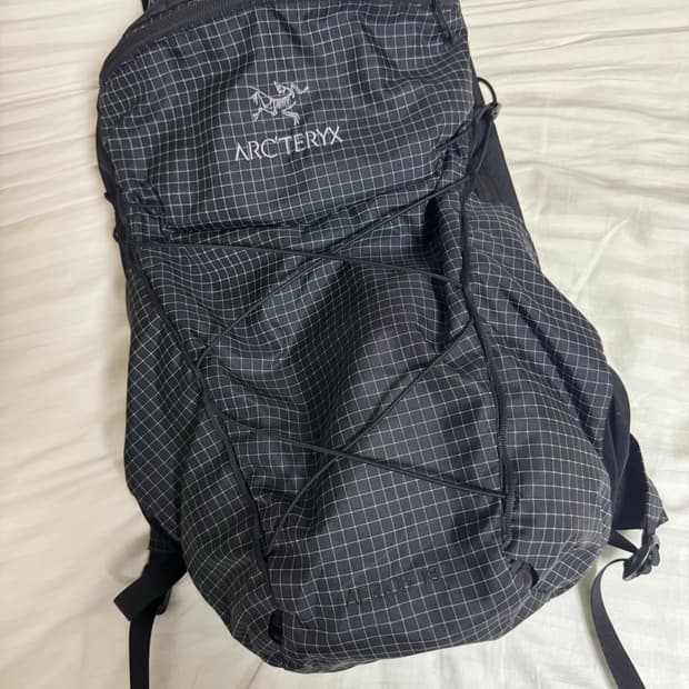아크테릭스 에어리어스 18 백팩
