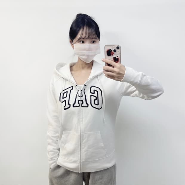 갭 GAP 스펠 로고 후드집업 화이트
