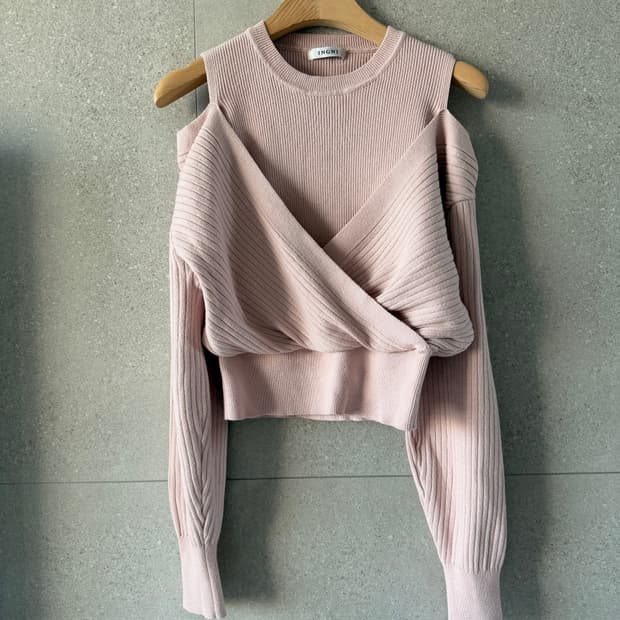오프숄더 베이지핑크 골지 니트 레이어드 숏 긴팔 티셔츠