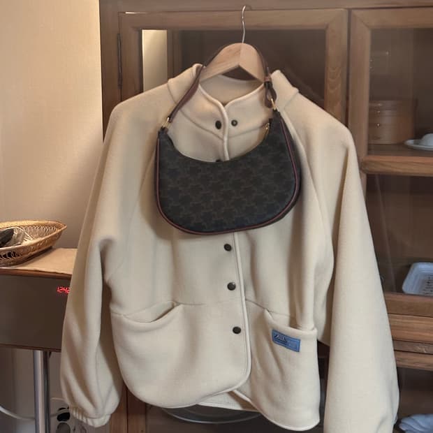 모데스트무드 플리스