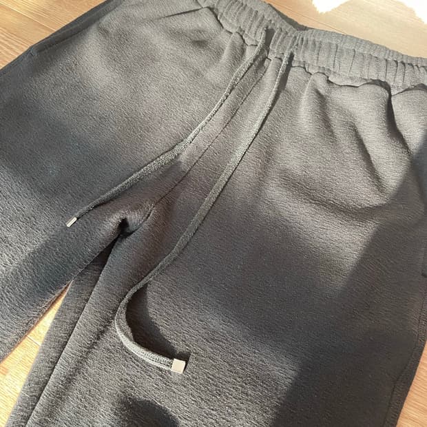 [1] 모노프리베 Textured Cut-off Pants