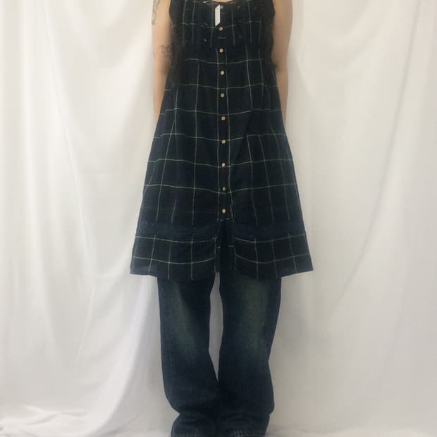 Button point check pattern sleevelss