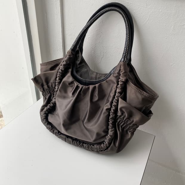 [Y’saccs] 셔링 토트백