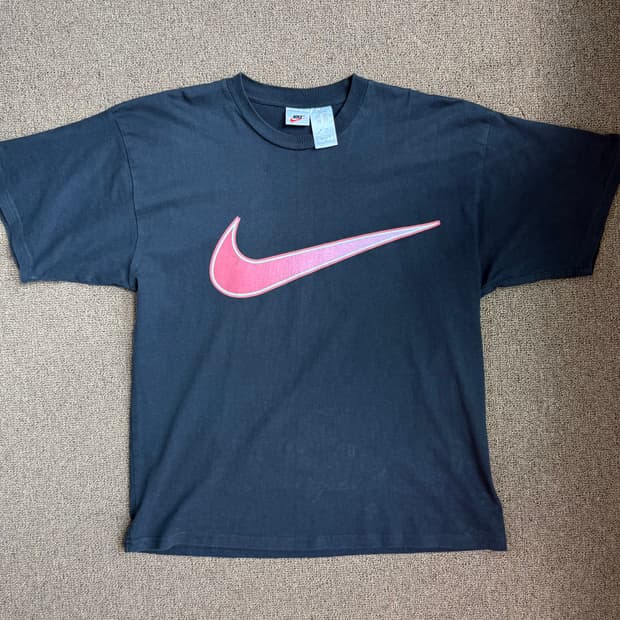 나이키 Nike 90s Big Swoosh Logo Tee