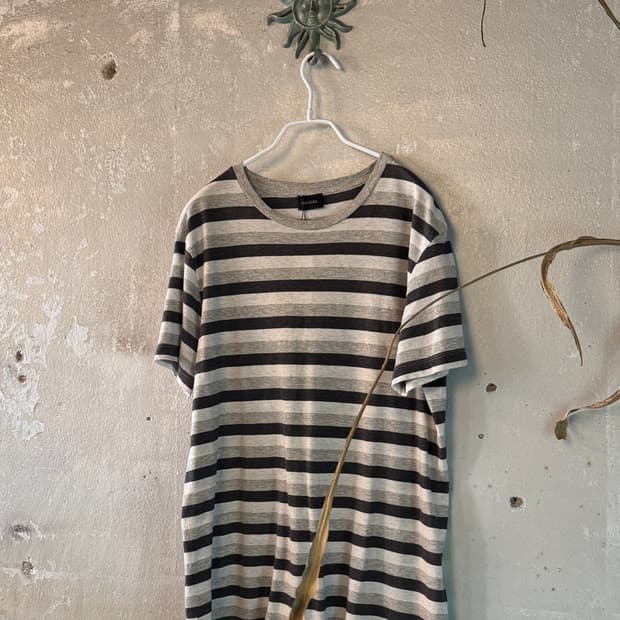 44-66 ) DIESEL Stripe Tee