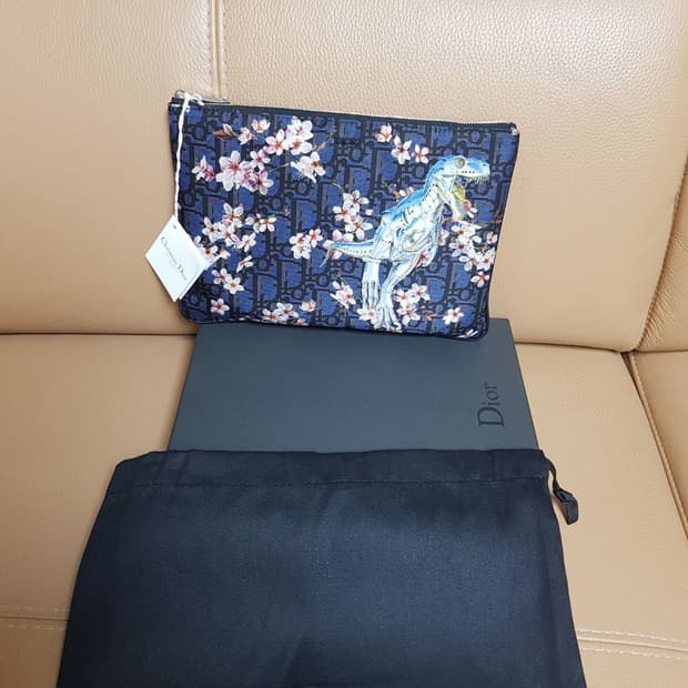 디올 소라야마 클러치