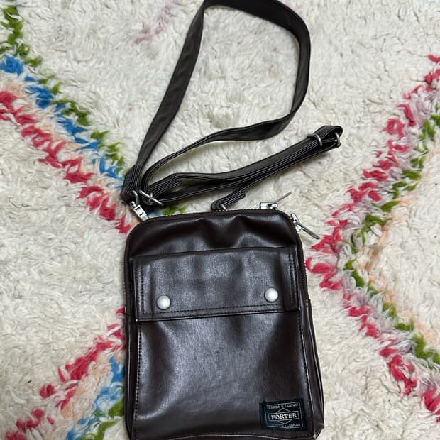 포터 미니 크로스백 