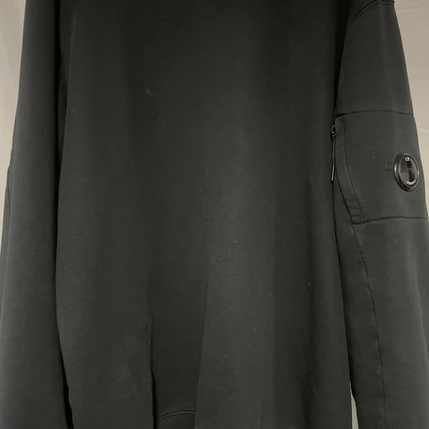 Cp맨투맨 팝니다