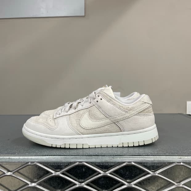 나이키 덩크 로우 바스트 그레이 250