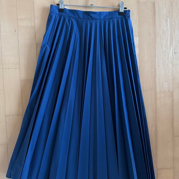 마가렛호웰 플리츠 스커트