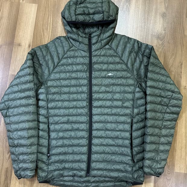 고요웨어 경량패딩