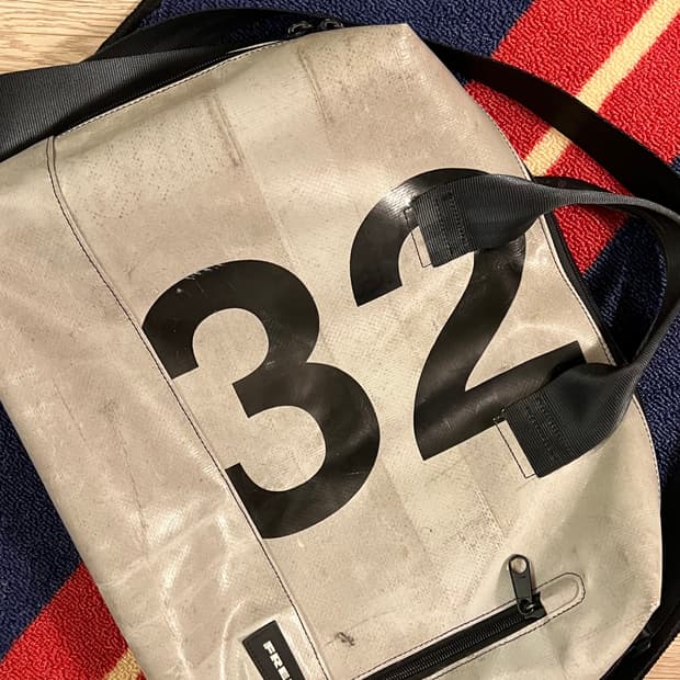 프라이탁 로이 흰검 회검