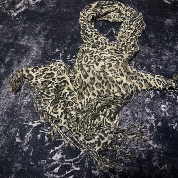 Leopard Long muffler