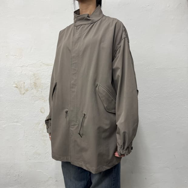 BEAUTY&YOUTH 23ss 베이지컬러 나일론 혼방 필드 자켓