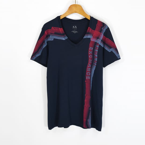 Armani Exchange 브이넥티셔츠