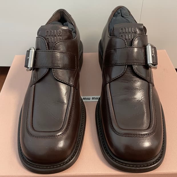 미우미우 여성슈즈 38사이즈 (새상품)