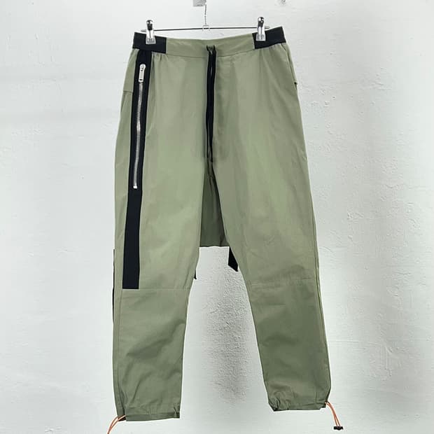 언래블 프로젝트 19ss 웨빙 드로코드 테이핑 카고 팬츠