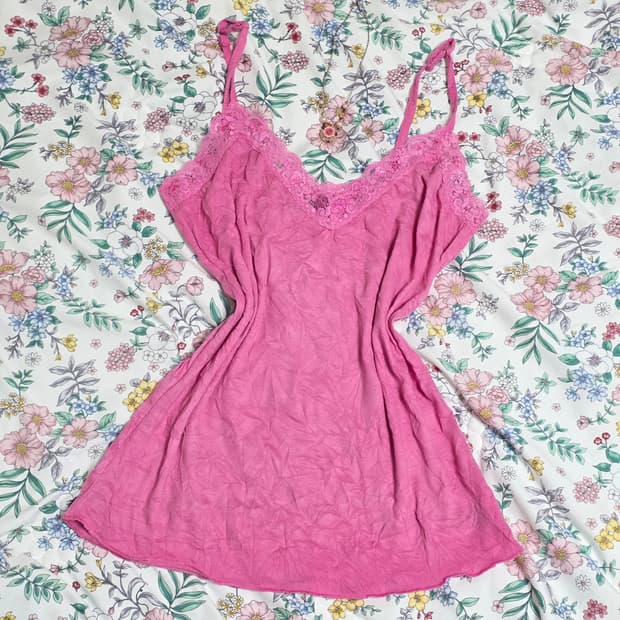 유럽빈티지)핑크 히메갸루 레이스 y2k 로리타모리걸 로맨틱 슬립슬리브리스