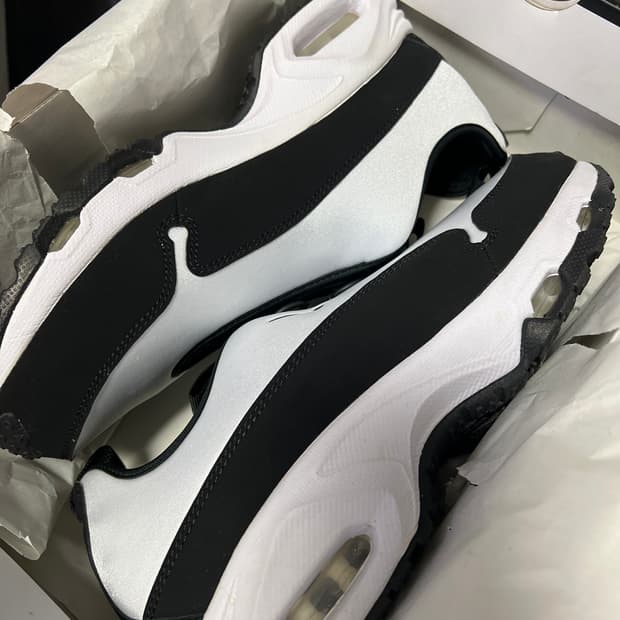 [285] 나이키 x 꼼데가르송 옴므플러스 선더 맥스 검흰