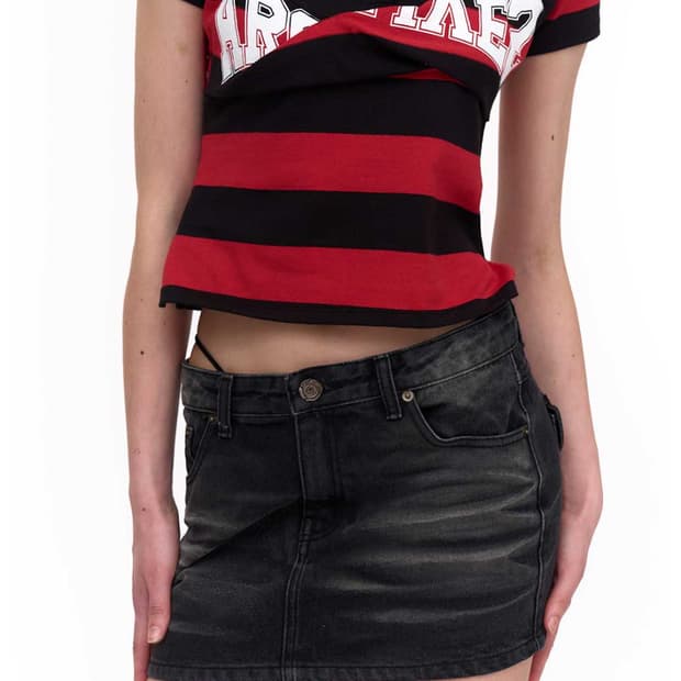 2000아카이브스 EMBOSSED DENIM SKIRT (BLACK)