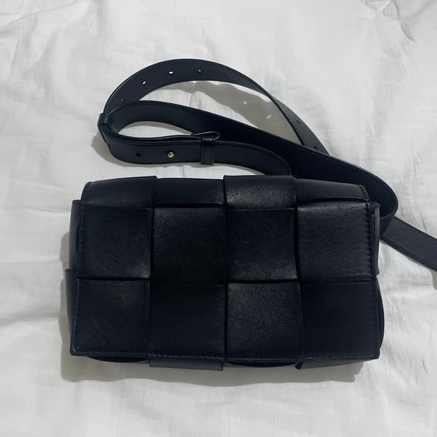 Bottega Veneta 보테가 베네타 카세트백 블랙