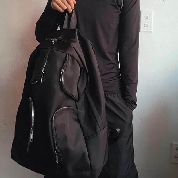 나일론 멀티포켓 아일렛 백팩