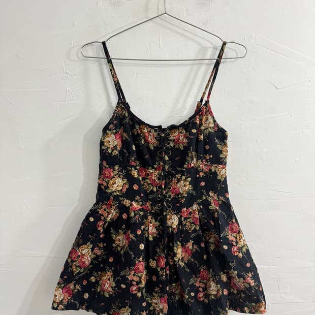 flower eyelet sleeveless