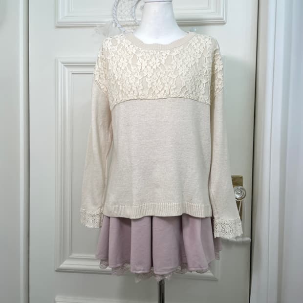 SM2 ivory lace trim sweater(size-F)
