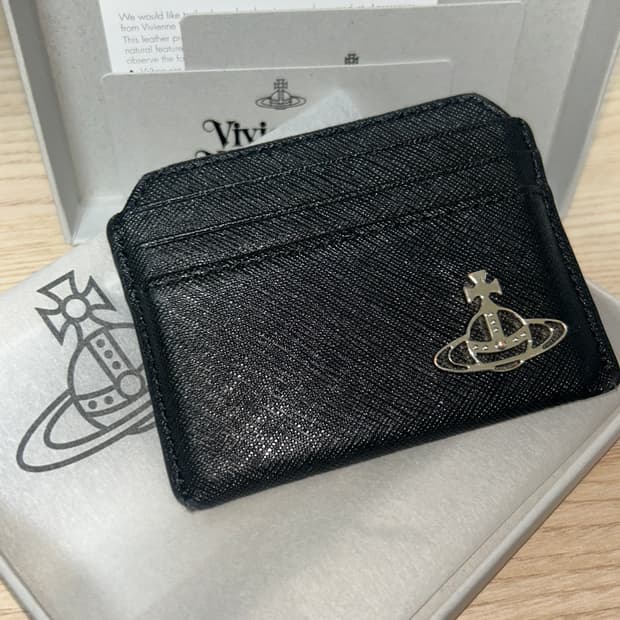 비비안 웨스트우드 사피아노 카드지갑