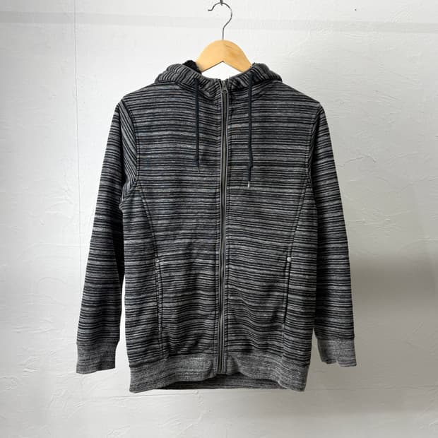 Steelo 스트라이프 후드 집업