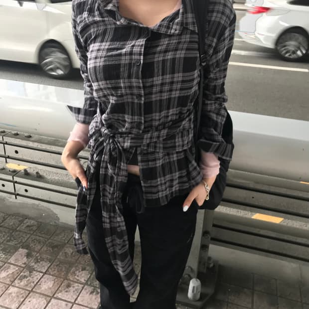 비헤브 너티 체크 랩셔츠