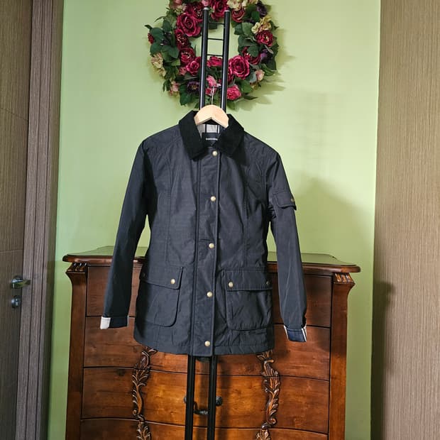 버커루 누빔 바람막이